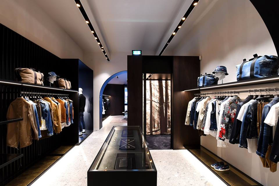ディースクエアードが 永久の都 ローマに旗艦店をオープン バランスタイムズ サッカーのあるファッションライフ