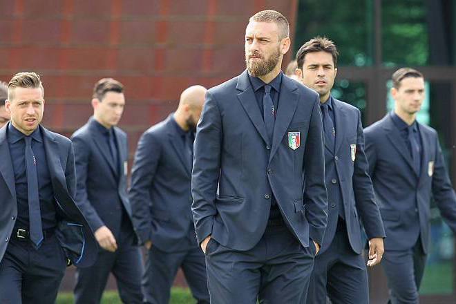 スーツ姿はモデル並み Euro 16 を勝ち進んでいるイケメン揃いのイタリア代表をチェック バランスタイムズ サッカー のあるファッションライフ