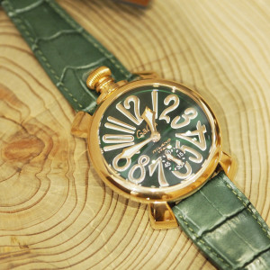 ガガミラノの大人腕時計♪グリーンモデル5011.4Sをご紹介します！