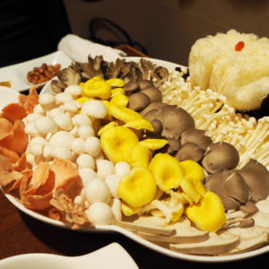 キノコ好きや食いしん坊にはたまらない！名古屋初のきのこ鍋専門店「四季茸（しきたけ）」！