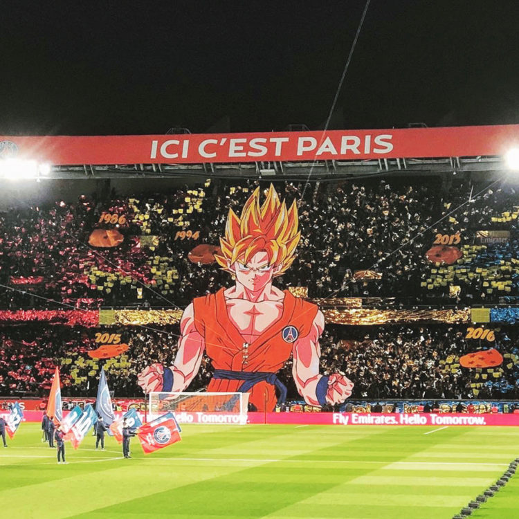 パリ サンジェルマンのスタジアムに日本の大人気アニメ ドラゴンボールのキャラクターが登場 バランスタイムズ サッカーのあるファッションライフ