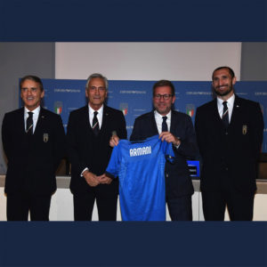 サッカー イタリア代表が25年振りにアルマーニと契約締結を発表！！