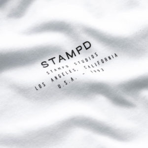 【新登場】STAMPD｜ワンポイントロゴの“STACKED LOGO TEE”にホワイトカラーが登場！