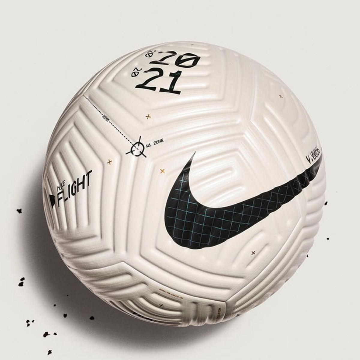 サッカーファン大注目 ナイキから新サッカーボール Nike Flight が誕生 バランスタイムズ サッカーのあるファッションライフ