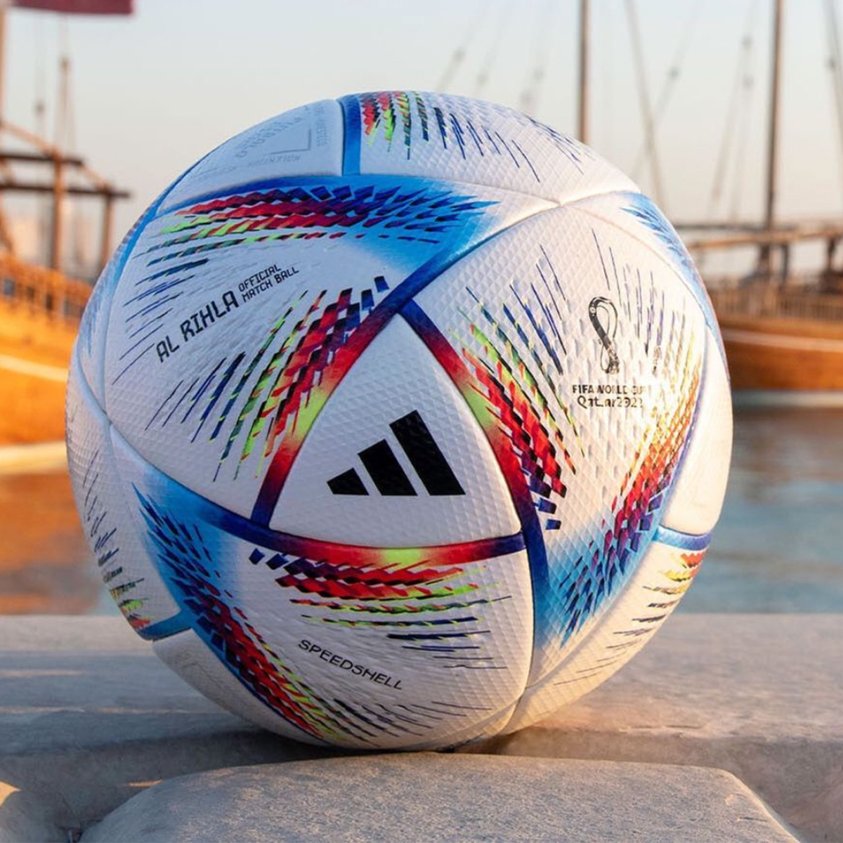 22年 カタールw杯の公式ボールが決定 過去の大会の公式ボールも含めてご紹介 バランスタイムズ サッカーのあるファッションライフ