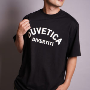 これからの季節もスタイリングの主役となる “DUVETICA” Tシャツ！